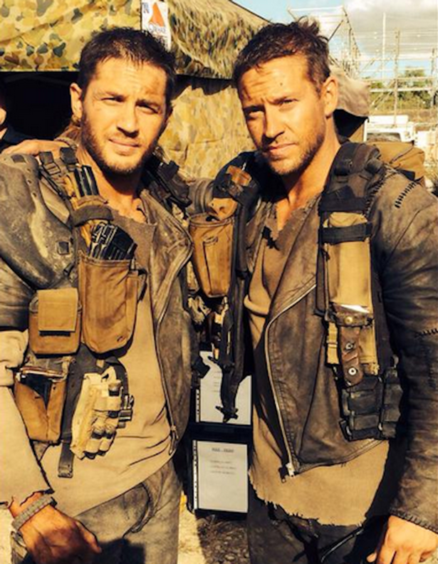 Loạt sao thế giới bị c&aacute;c diễn vi&ecirc;n đ&oacute;ng thế lấn &aacute;t nhan sắc: Sốc nhất l&agrave; trường hợp của Tiểu Long Nữ! - Ảnh 12.