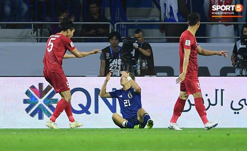 Việt Nam 0-1 Nhật Bản: Trận đấu đáng tự hào của ĐT Việt Nam - Ảnh 8. Việt Nam 0-1 Nhật Bản: Trận đấu đáng tự hào của ĐT Việt Nam - Ảnh 8.