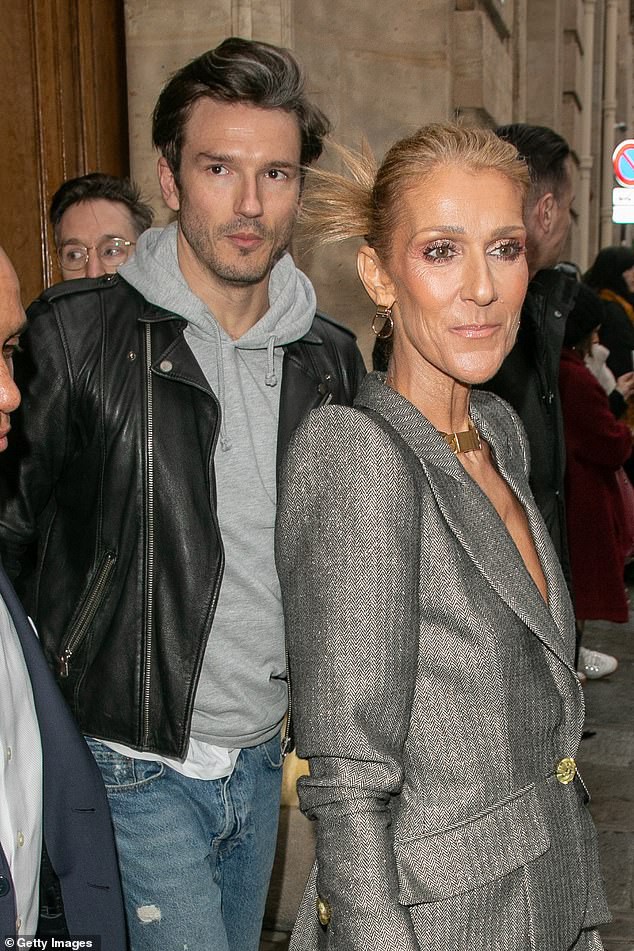 2 năm sau ngày chồng qua đời, Celine Dion khiến fan xót xa khi lộ thân hình xương xẩu, gầy yếu  - Ảnh 3.