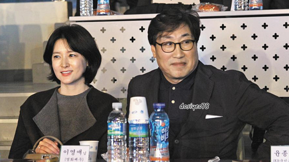 Ảnh sao bên người thân gây tẩu hỏa nhập ma: Bố con mà như cặp đôi, vợ chồng lại bị nhầm thành chú cháu - Ảnh 13. Ảnh sao bên người thân gây tẩu hỏa nhập ma: Bố con mà như cặp đôi, vợ chồng lại bị nhầm thành chú cháu - Ảnh 13.