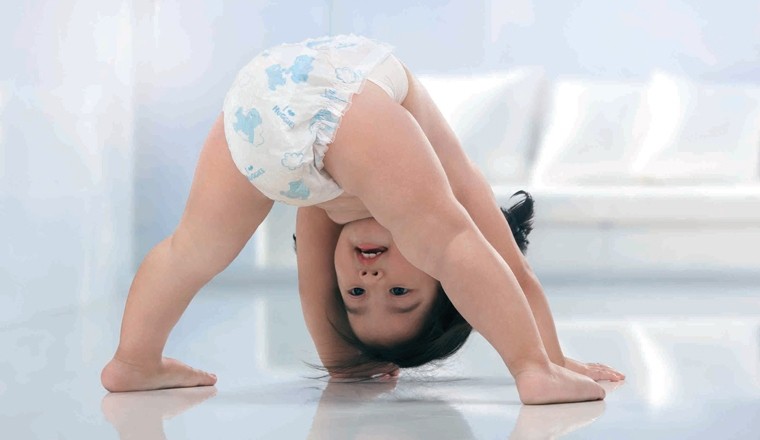 Trẻ khi qua độ tuổi này mẹ cần hạn chế đóng bỉm bởi nguy hại đối với sức  khỏe và tâm lý của trẻ