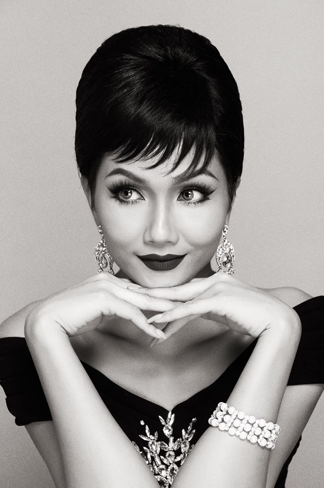 HHen Niê hóa thân thành huyền thoại Audrey Hepburn mừng ngày trở thành Hoa hậu đẹp nhất thế giới - Ảnh 7.