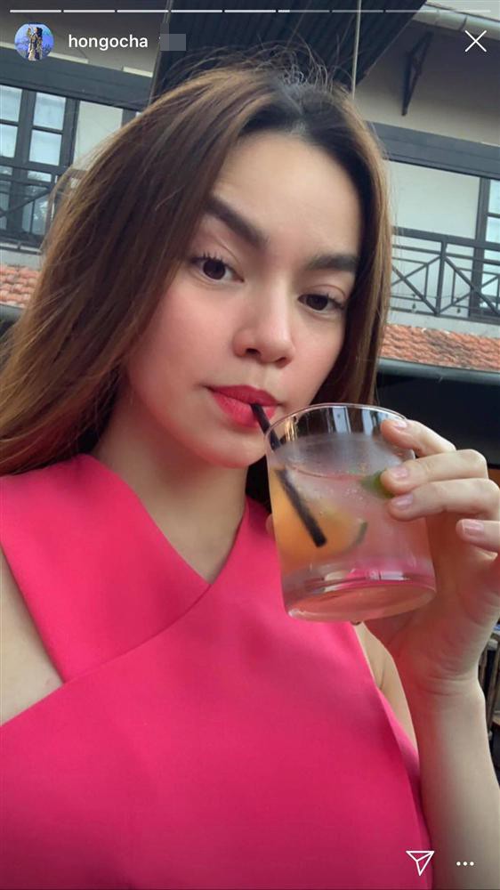 Hồ Ngọc Hà đáp trả sau khi bị chê mắt xếch ngược, nghi ngờ cắt mí - Ảnh 2. Hồ Ngọc Hà đáp trả sau khi bị chê mắt xếch ngược, nghi ngờ cắt mí - Ảnh 2.