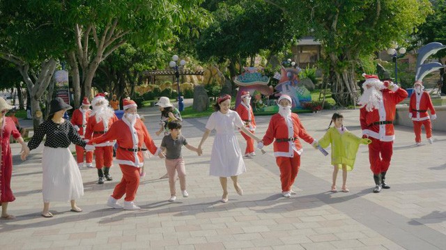 VinPearl Land - nơi nhất định phải đến c&ugrave;ng con y&ecirc;u m&ugrave;a lễ hội n&agrave;y - Ảnh 4.