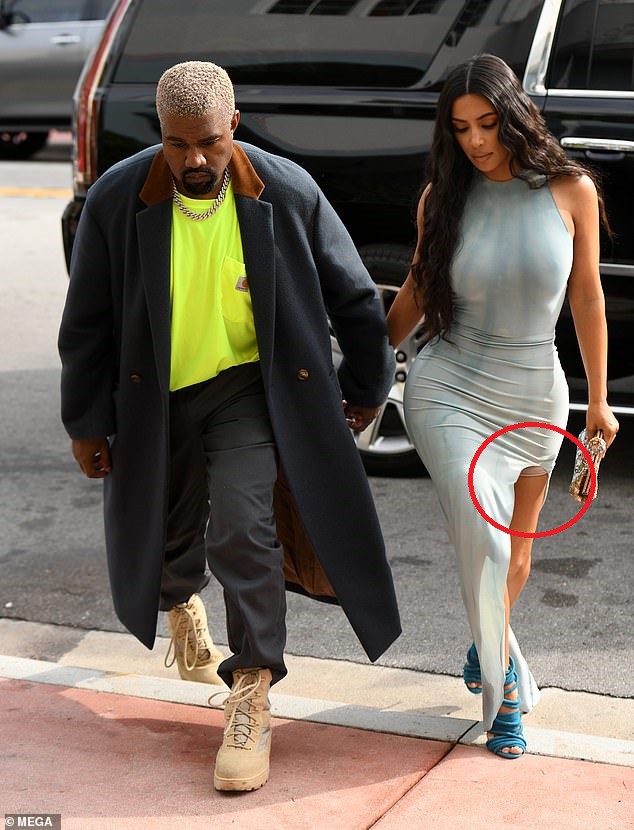 Tưởng hoàn hảo trong chiếc đầm phô trọn thân hình bốc lửa nhưng Kim Kardashian lại lộ chiêu giấu dáng với item thân quen này - Ảnh 3.