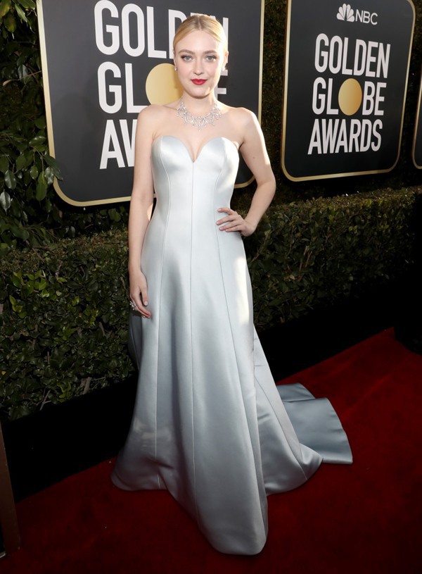 Thiên nga nước Úc Nicole Kidman khoe body siêu chuẩn, đọ nhan sắc cùng dàn mỹ nhân Hollywood trên thảm đỏ Quả cầu vàng 2019 - Ảnh 7.