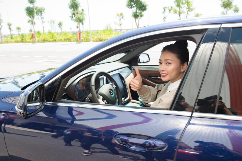 Vinfast c&ocirc;ng bố Ng&ocirc; Thanh V&acirc;n l&agrave; đại sứ thương hiệu - Ảnh 2.