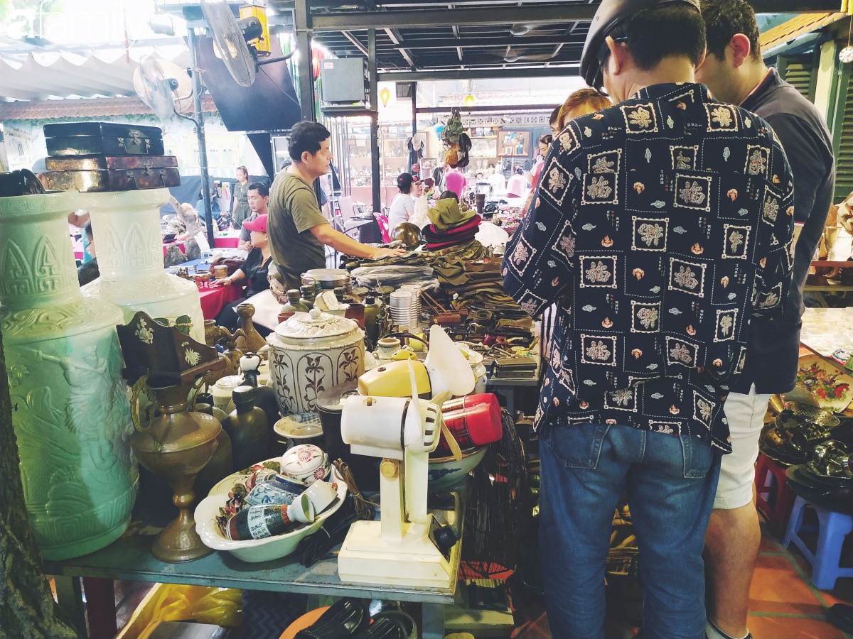 Lạc vào chợ đồ cổ Cao Minh - nơi buôn bán hoài niệm, tìm về hồi ức giữa lòng Sài Gòn - Ảnh 22.