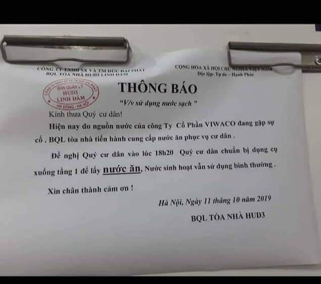 Vụ nước sạch có mùi khét ở Hà Nội: Chưa tìm ra nguyên nhân, tòa nhà thông báo cấp nước sạch tạm thời - Ảnh 1.