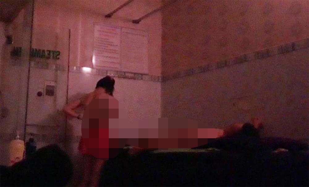 Nữ tiếp viên ở chốn massage tới bến ven Sài Gòn tiết lộ chiêu độc giữ khách - Ảnh 2.