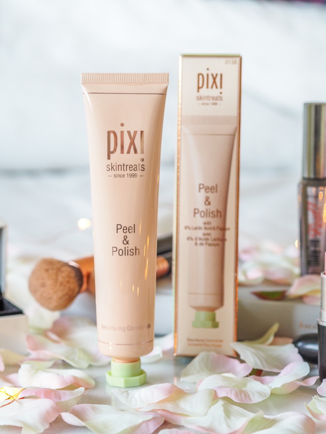 Nếu bạn chăm mãi mà da vẫn sần sùi, xỉn màu, phải sắm ngay một em tẩy da chết thì da mới đổi đời được - Ảnh 13. Nếu bạn chăm mãi mà da vẫn sần sùi, xỉn màu, phải sắm ngay một em tẩy da chết thì da mới đổi đời được - Ảnh 13.