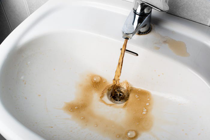 Từ vụ nước Hà Nội nhiễm bẩn: Hãy dùng cách này để tự kiểm tra xem nguồn nước nhà bạn có bị nhiễm độc hay không - Ảnh 2.