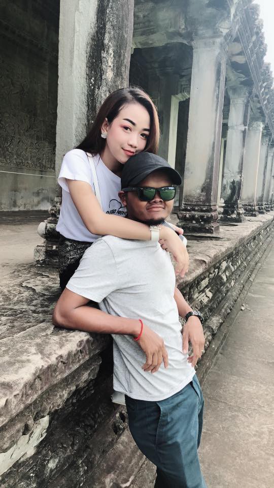 “Chồng cú” ở Campuchia cưới “vợ tiên” 18 tuổi trong sự dị nghị và cái kết viên mãn sau một năm rưỡi kết hôn - Ảnh 1.