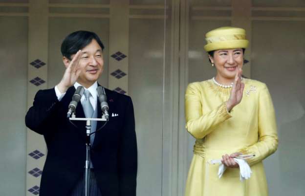 Sau 6 tháng lên ngôi, vợ chồng Nhật hoàng đã tạo nên những điều khác biệt chưa từng thấy, đặc biệt là sự lột xác ngoạn mục của Hoàng hậu Masako - Ảnh 1.
