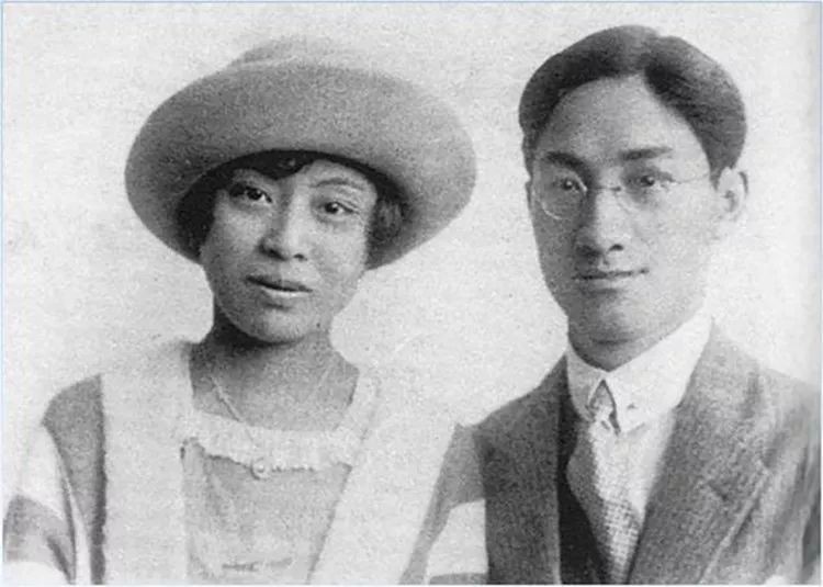 Đã có vợ nhưng vẫn yêu tha thiết người phụ nữ khác, thi sĩ Trung Quốc quyết làm điều tàn nhẫn nhưng đâu ngờ kết cục cuối càng bi đát hơn - Ảnh 2. Đã có vợ nhưng vẫn yêu tha thiết người phụ nữ khác, thi sĩ Trung Quốc quyết làm điều tàn nhẫn nhưng đâu ngờ kết cục cuối càng bi đát hơn - Ảnh 2.