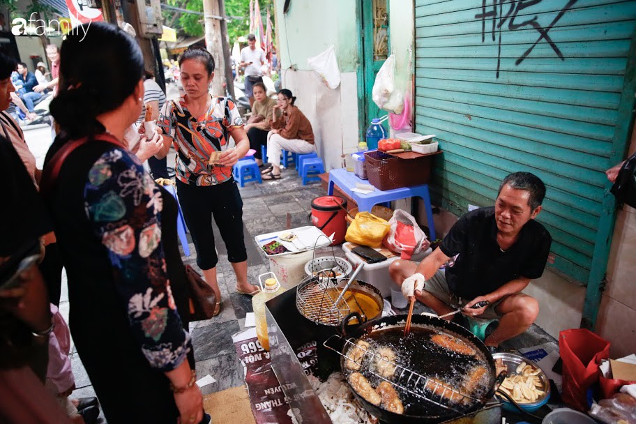 Hà Nội đã chớm đông, những khoảnh khắc đầu tiên của mùa mới sao quá đỗi thân thương giản dị - Ảnh 18. Hà Nội đã chớm đông, những khoảnh khắc đầu tiên của mùa mới sao quá đỗi thân thương giản dị - Ảnh 18.