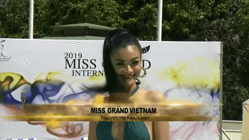 3 chiến thuật trang phục giúp Kiều Loan ghi điểm tại Hoa hậu Hòa bình Quốc tế 2019  - Ảnh 1.