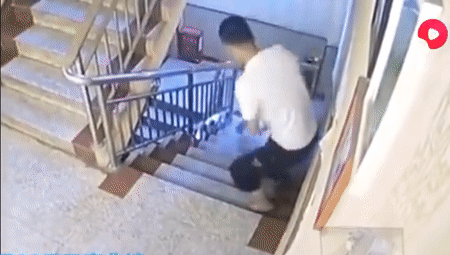 Thiếu nữ 20 tuổi bị 2 người đàn ông lôi kéo, ép lên khách sạn vì nói lời chia tay - Ảnh 1. Thiếu nữ 20 tuổi bị 2 người đàn ông lôi kéo, ép lên khách sạn vì nói lời chia tay - Ảnh 1.