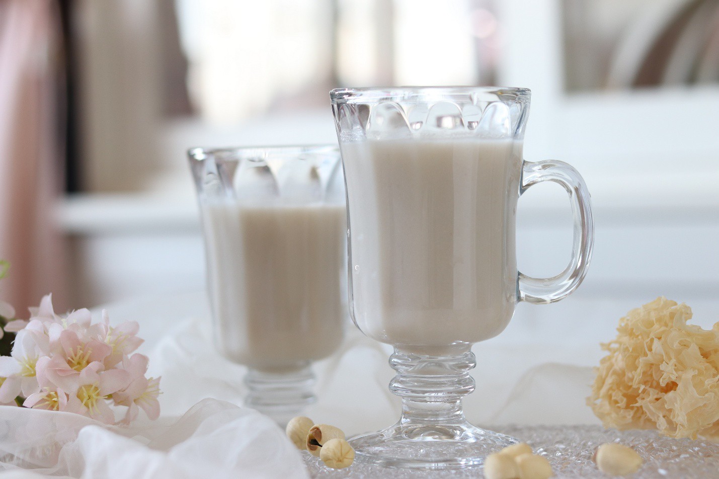 Mỗi sáng hay mỗi tối chỉ cần một ly sữa hạt trái cây thế này là đủ dinh dưỡng mà giảm cân hiệu quả - Ảnh 4. Mỗi sáng hay mỗi tối chỉ cần một ly sữa hạt trái cây thế này là đủ dinh dưỡng mà giảm cân hiệu quả - Ảnh 4.