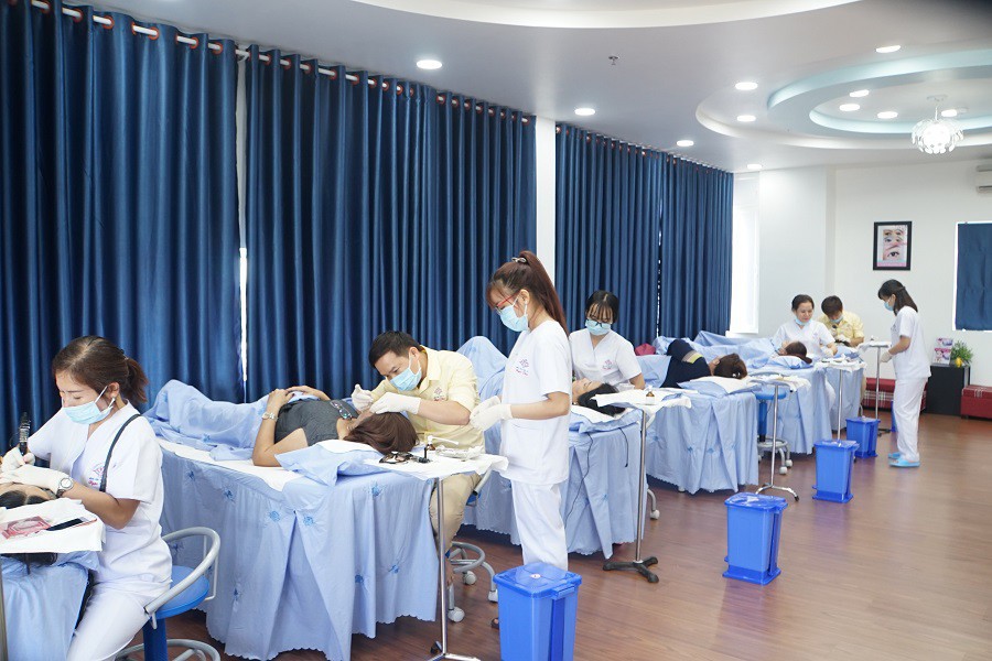 Ưu đ&atilde;i l&agrave;m đẹp hấp dẫn mừng ng&agrave;y Phụ nữ Việt Nam tại Bệnh viện Thẩm mỹ Ngọc Ph&uacute; - Ảnh 5.