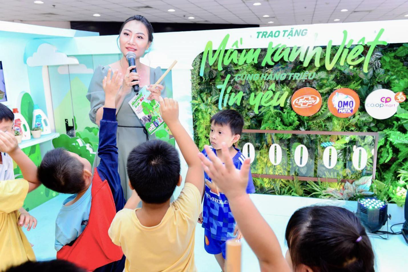 Những người hùng thầm lặng góp sức phủ xanh Việt Nam - Ảnh 5. Những người hùng thầm lặng góp sức phủ xanh Việt Nam - Ảnh 5.