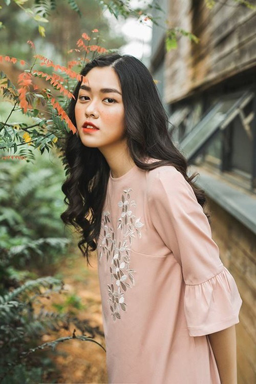 Tường San - Từ Hot girl Hà Thành cho tới Hoa hậu Quốc tế 2019 - Ảnh 13.