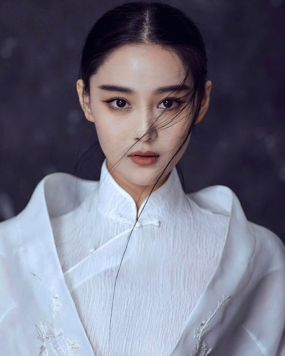 Phụ nữ sinh vào tháng âm lịch này, trời sinh khí chất sang chảnh, đi đến đâu tài vận theo đến đó, năm 2020 cuộc sống giàu có thịnh vượng - Ảnh 2. Phụ nữ sinh vào tháng âm lịch này, trời sinh khí chất sang chảnh, đi đến đâu tài vận theo đến đó, năm 2020 cuộc sống giàu có thịnh vượng - Ảnh 2.