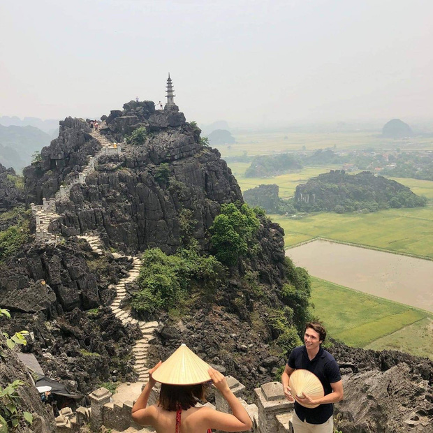 Lộ diện chân dung chồng Tây của Á hậu Hoàng Oanh, bất ngờ hơn là mối quan hệ của cô với bố mẹ chồng  - Ảnh 6.