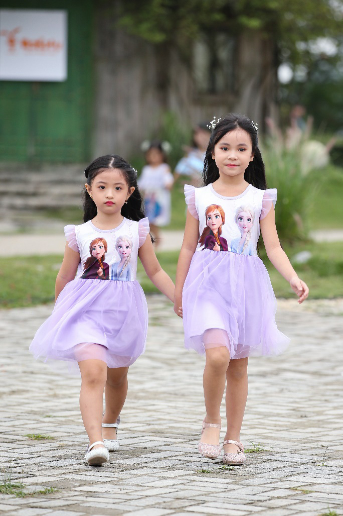 Tin vui cho mẹ bỉm sữa: Từ nay các con thoải mái diện thời trang bản quyền chất lượng quốc tế với giá cả Việt Nam - Ảnh 10. Tin vui cho mẹ bỉm sữa: Từ nay các con thoải mái diện thời trang bản quyền chất lượng quốc tế với giá cả Việt Nam - Ảnh 10.