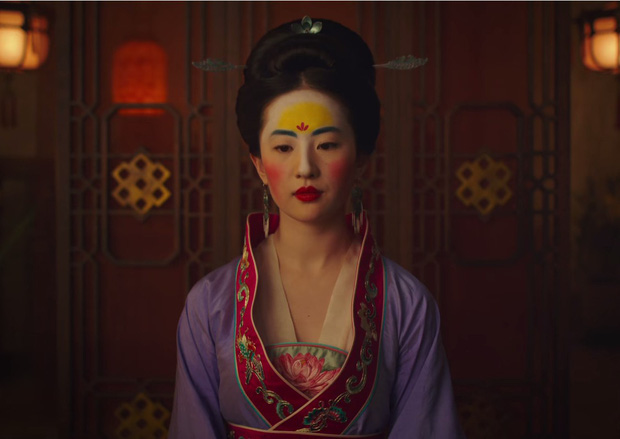 Bất chấp chuyện bị chê diễn dở tệ khiến &quot;Mulan&quot; quay lại, Lưu Diệc Phi vẫn đẹp nức nở trên poster phim  - Ảnh 5.