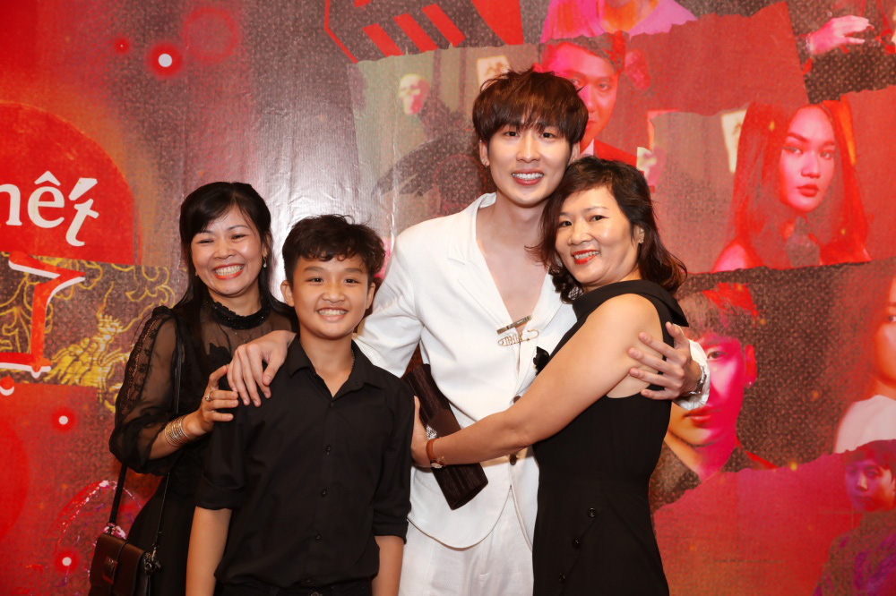 Mai Phương tái xuất với vai diễn lấy nước mắt trong web drama mới của Tuấn Trần - Ảnh 6. Mai Phương tái xuất với vai diễn lấy nước mắt trong web drama mới của Tuấn Trần - Ảnh 6.