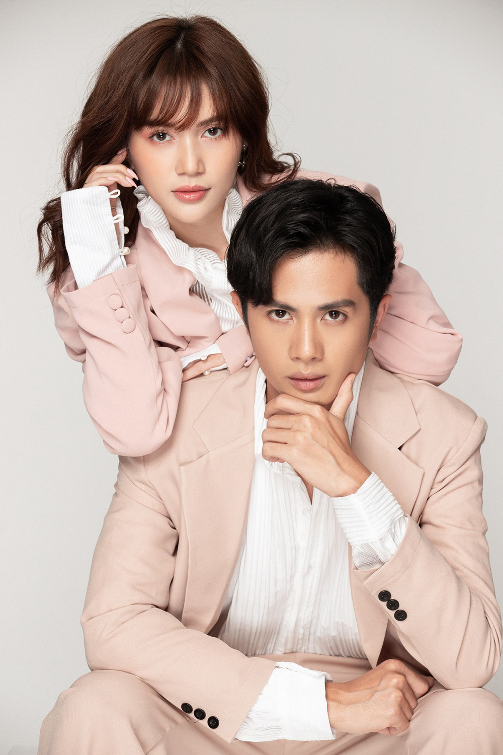 Sĩ Thanh và Huỳnh Phương tình tứ khoe bộ ảnh đậm chất thơ Hàn Quốc và cách để "giữ lửa" tình yêu - Ảnh 3. Sĩ Thanh và Huỳnh Phương tình tứ khoe bộ ảnh đậm chất thơ Hàn Quốc và cách để "giữ lửa" tình yêu - Ảnh 3.