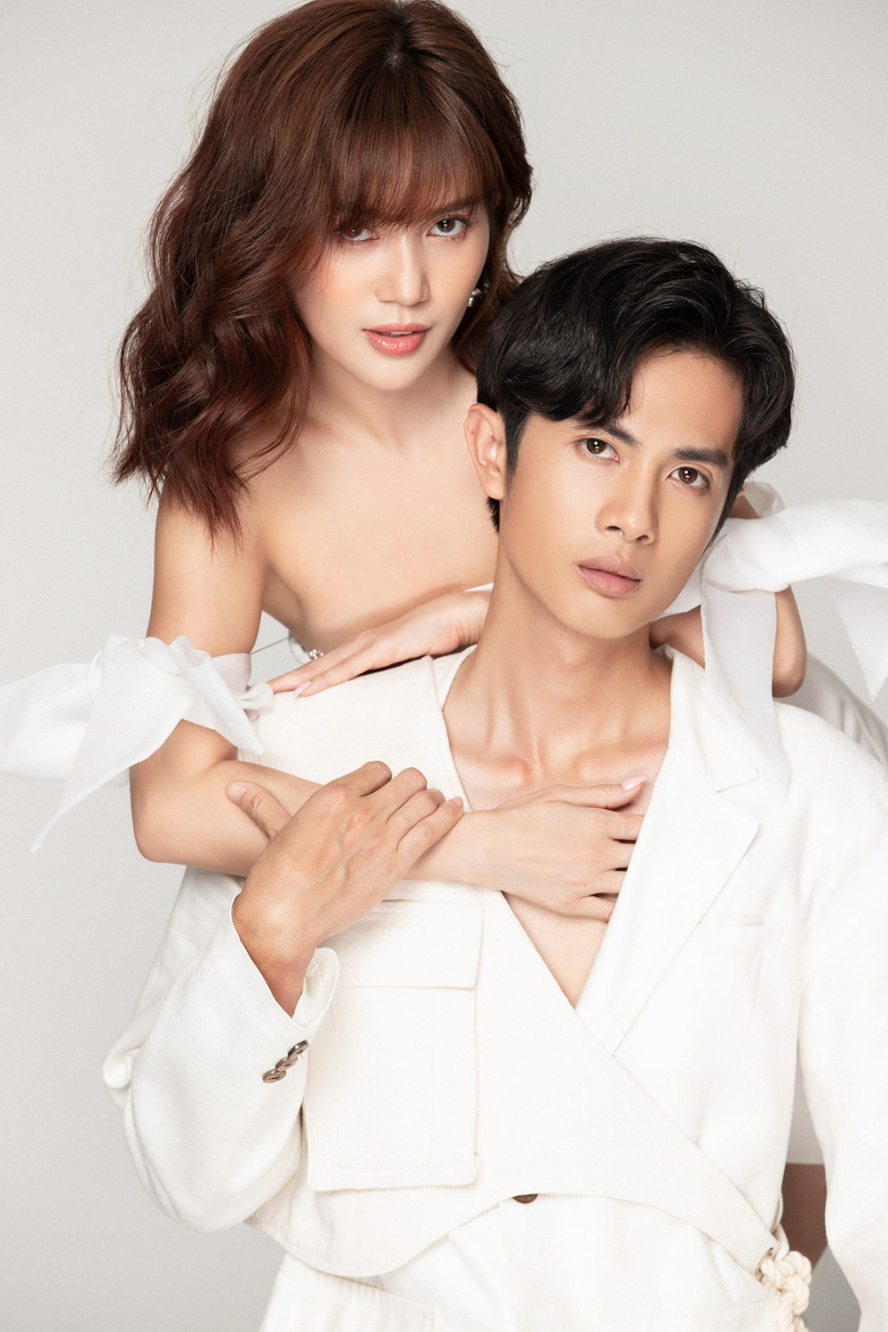 Sĩ Thanh và Huỳnh Phương tình tứ khoe bộ ảnh đậm chất thơ Hàn Quốc và cách để "giữ lửa" tình yêu - Ảnh 6. Sĩ Thanh và Huỳnh Phương tình tứ khoe bộ ảnh đậm chất thơ Hàn Quốc và cách để "giữ lửa" tình yêu - Ảnh 6.