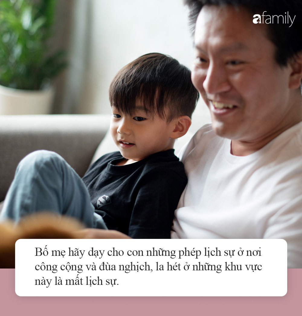 Con nghịch ngợm bấm hết c&aacute;c n&uacute;t trong thang m&aacute;y khiến mọi người tức giận, mẹ n&oacute;i 1 c&acirc;u khiến ai cũng dịu lại, c&ograve;n động vi&ecirc;n ngược đứa trẻ - Ảnh 8.