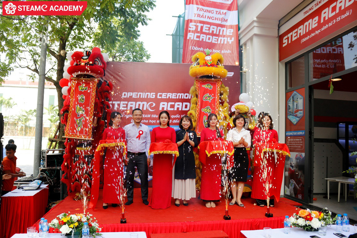Tưng bừng khai trương trung tâm trải nghiệm STEAM tiêu chuẩn quốc tế hàng đầu tại Việt Nam - Ảnh 2. Tưng bừng khai trương trung tâm trải nghiệm STEAM tiêu chuẩn quốc tế hàng đầu tại Việt Nam - Ảnh 2.