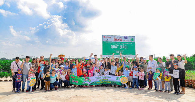 Khoảnh khắc dễ thương của c&aacute;c b&eacute; trong H&agrave;nh tr&igrave;nh về v&ugrave;ng dược liệu đạt chuẩn quốc tế - Ảnh 10.