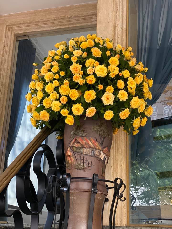 Từ A-Z cách cắm hoa dáng tròn đẹp như mơ cực dễ dàng - Ảnh 22. Từ A-Z cách cắm hoa dáng tròn đẹp như mơ cực dễ dàng - Ảnh 22.