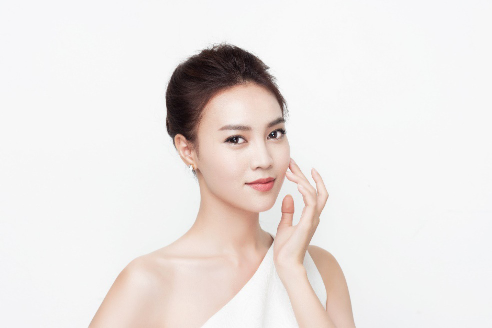 Chăm da tối giản mà hiệu quả bằng Essence như phụ nữ Pháp - Ảnh 4.