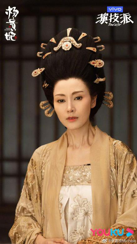 &quot;Hoa hậu đẹp nhất Hồng Kông&quot; Lý Gia Hân bị chê là Dương Quý Phi già nhất lịch sử - Ảnh 5.