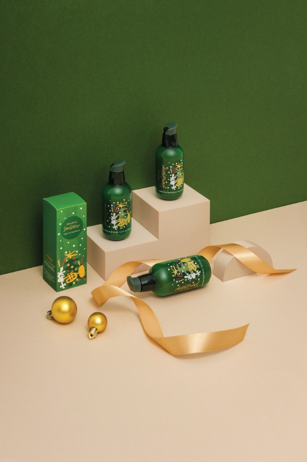 Lộ diện những món mỹ phẩm innisfree cưng “muốn xỉu” dành riêng cho mùa Giáng sinh - Ảnh 2. Lộ diện những món mỹ phẩm innisfree cưng “muốn xỉu” dành riêng cho mùa Giáng sinh - Ảnh 2.