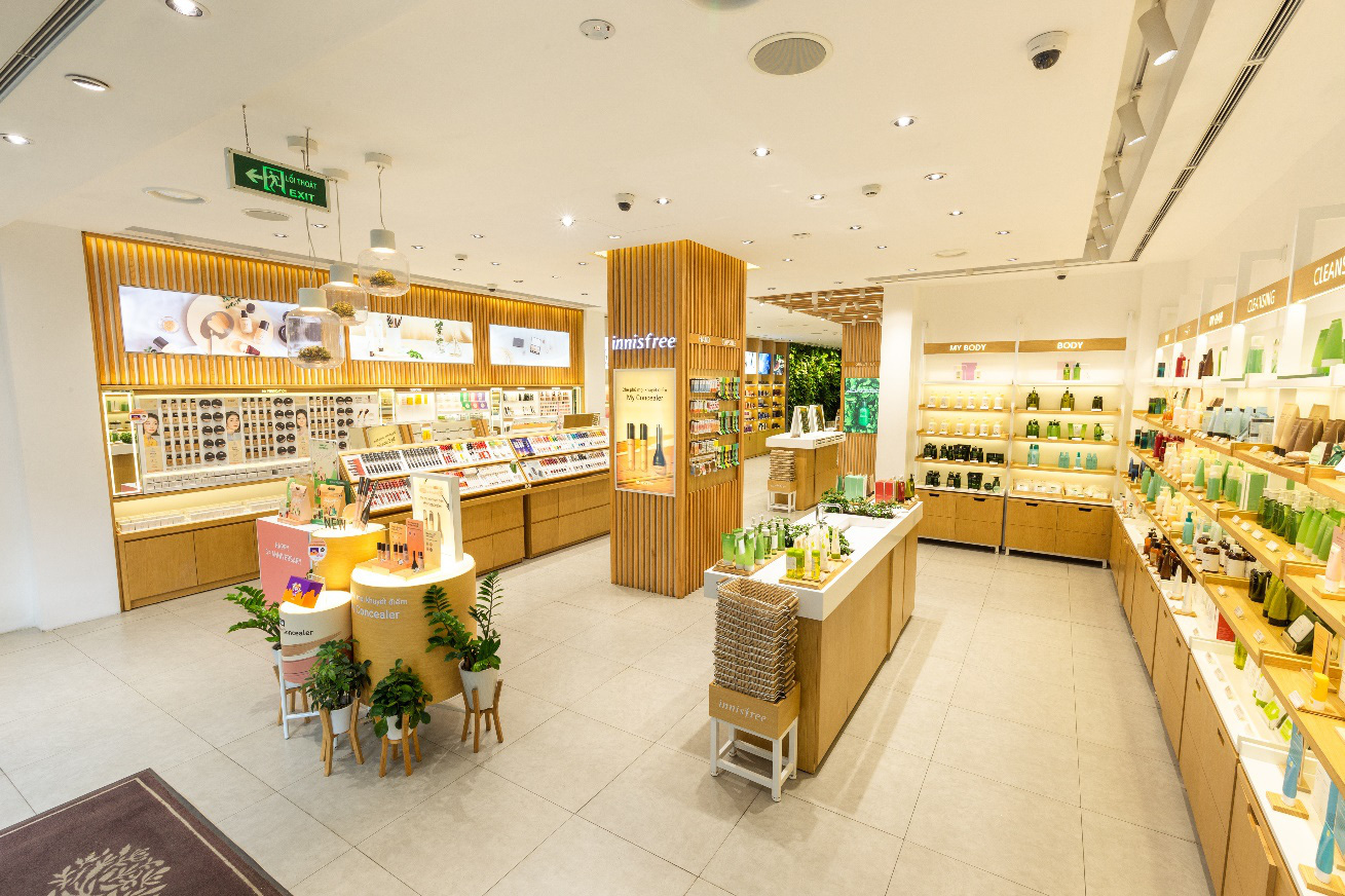 Lộ diện những món mỹ phẩm innisfree cưng “muốn xỉu” dành riêng cho mùa Giáng sinh - Ảnh 7. Lộ diện những món mỹ phẩm innisfree cưng “muốn xỉu” dành riêng cho mùa Giáng sinh - Ảnh 7.