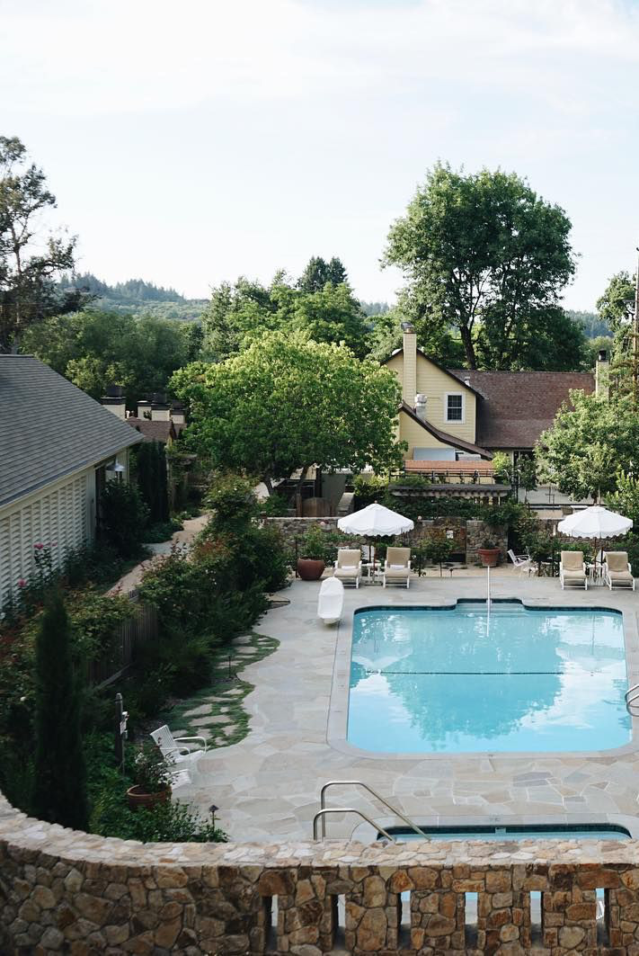 15 &yacute; tưởng lắp h&agrave;ng r&agrave;o để vừa tăng cường an to&agrave;n lại vừa gi&uacute;p ng&ocirc;i nh&agrave; th&ecirc;m phần phong c&aacute;ch - Ảnh 11.