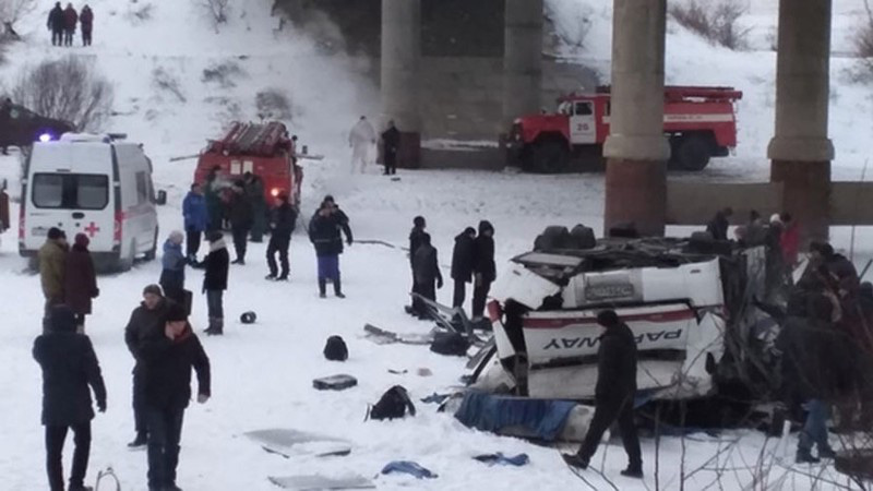 Tai nạn giao thông ở vùng Zabaikal, Nga làm 19 người thiệt mạng - Ảnh 1.