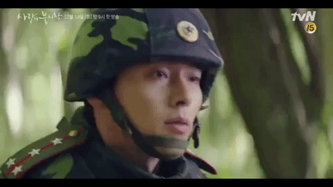 &quot;Crash Landing On You&quot;: Son Ye Jin suýt giẫm phải mìn khiến Hyun Bin thoát tim, sốc nhất là màn thách thức của &quot;chị đẹp&quot;  - Ảnh 4.