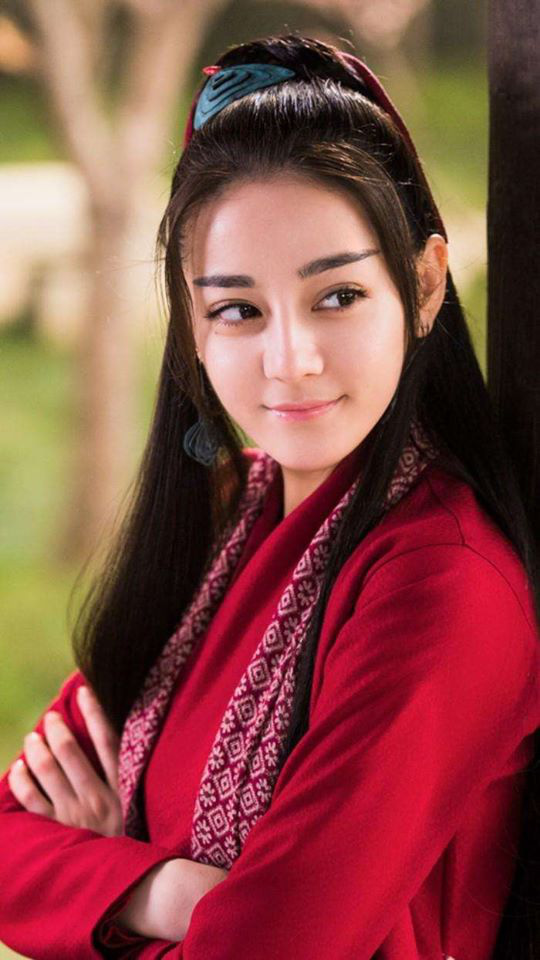 Làm mỹ nữ cổ trang, Thang Duy bị so sánh với Dương Mịch - Địch Lệ Nhiệt Ba vì tóc rẽ ngôi, trán quá cao  - Ảnh 8.