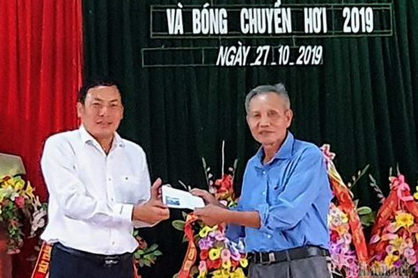 Vụ cháu bé 12 tuổi bị hàng xóm ở KĐT Ciputra đánh chấn động não: Hình ảnh sốc khi trích xuất camera - Ảnh 2.