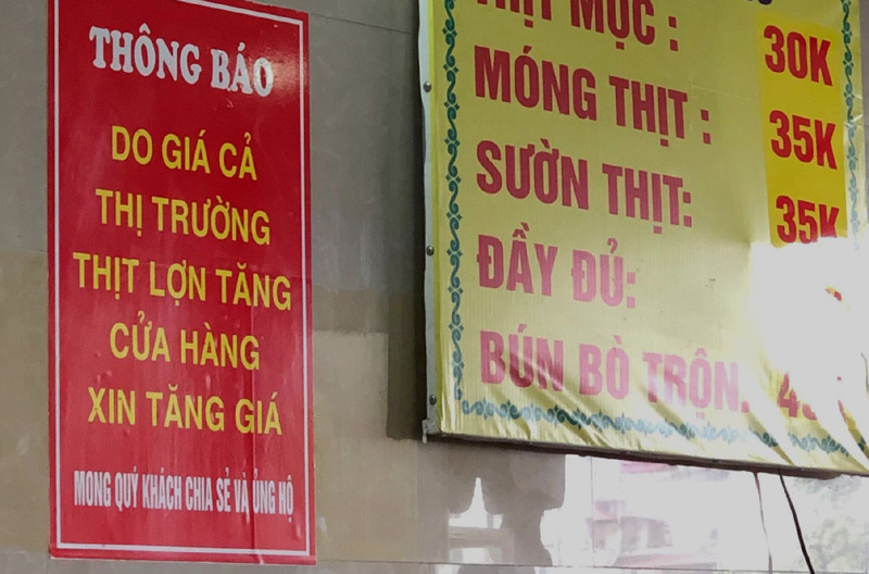 Quay cuồng &lsquo;b&atilde;o gi&aacute;&rsquo;, trong tay 100 ng&agrave;n ra chợ kh&ocirc;ng biết mua g&igrave; - Ảnh 2.