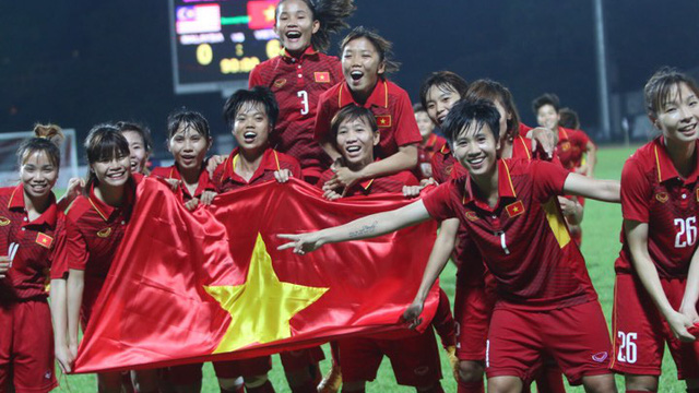 Bảo vệ thành công HCV SEA Games, đội tuyển nữ Việt Nam nhận số tiền thưởng &quot;khủng&quot; nhưng hành động sau đó càng khiến người hâm mộ ấm lòng - Ảnh 1.
