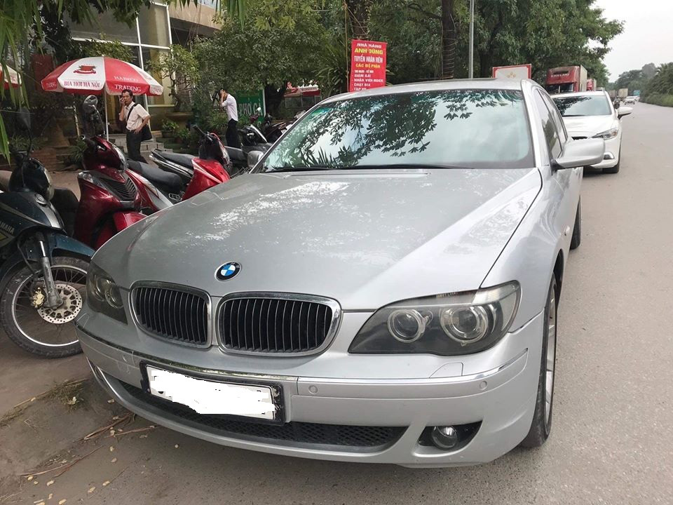 Cuối năm săn xe sang cũ thanh lý, giá siêu rẻ - Ảnh 5. Cuối năm săn xe sang cũ thanh lý, giá siêu rẻ - Ảnh 5.