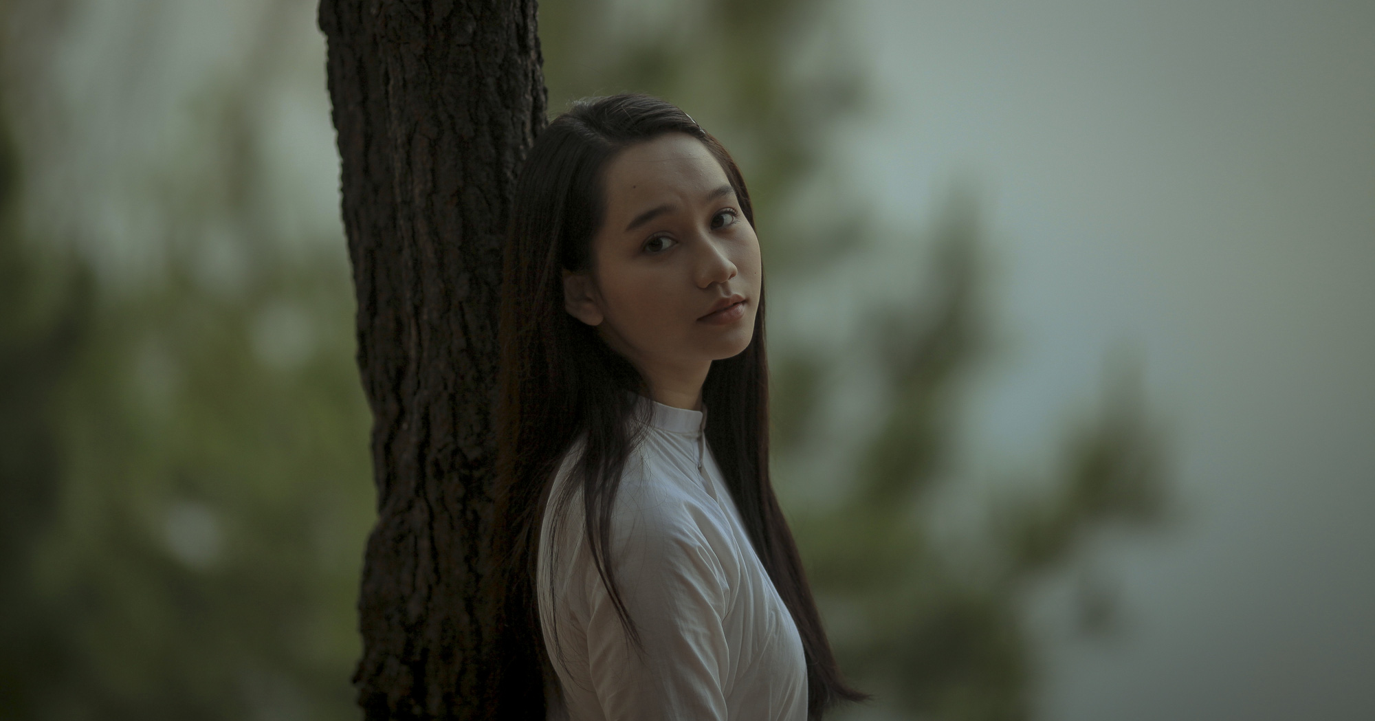 Review "Mắt Biếc":  Phim hay nhất của Victor Vũ, Trần Nghĩa - Tr&uacute;c Anh lấy nước mắt kh&aacute;n giả khi mang Ngạn v&agrave; H&agrave; Lan ra đời thực th&agrave;nh c&ocirc;ng - Ảnh 7.